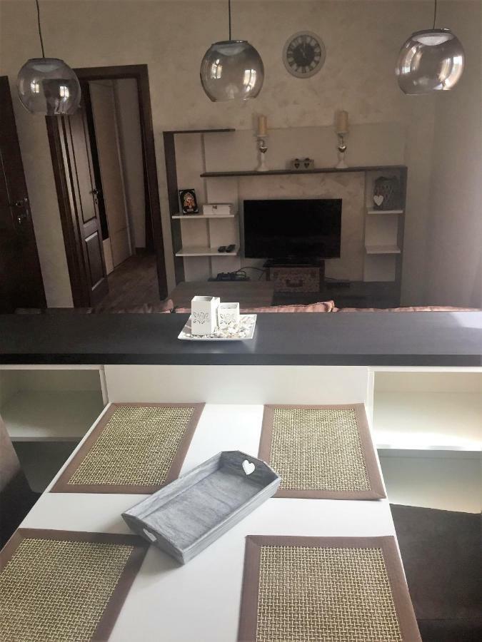 Eko Apartmani Krackovic Golubovci Buitenkant foto