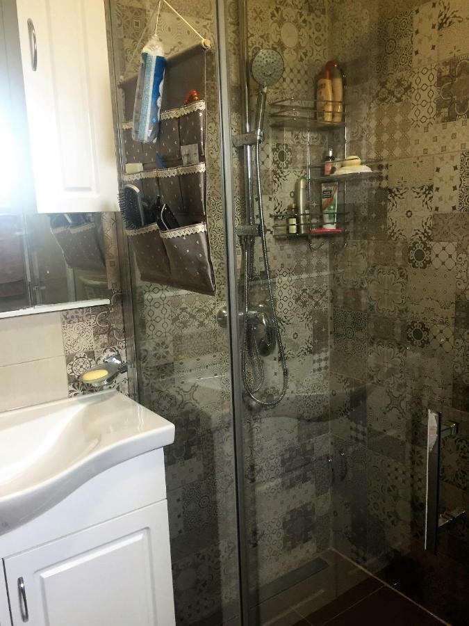 Eko Apartmani Krackovic Golubovci Buitenkant foto