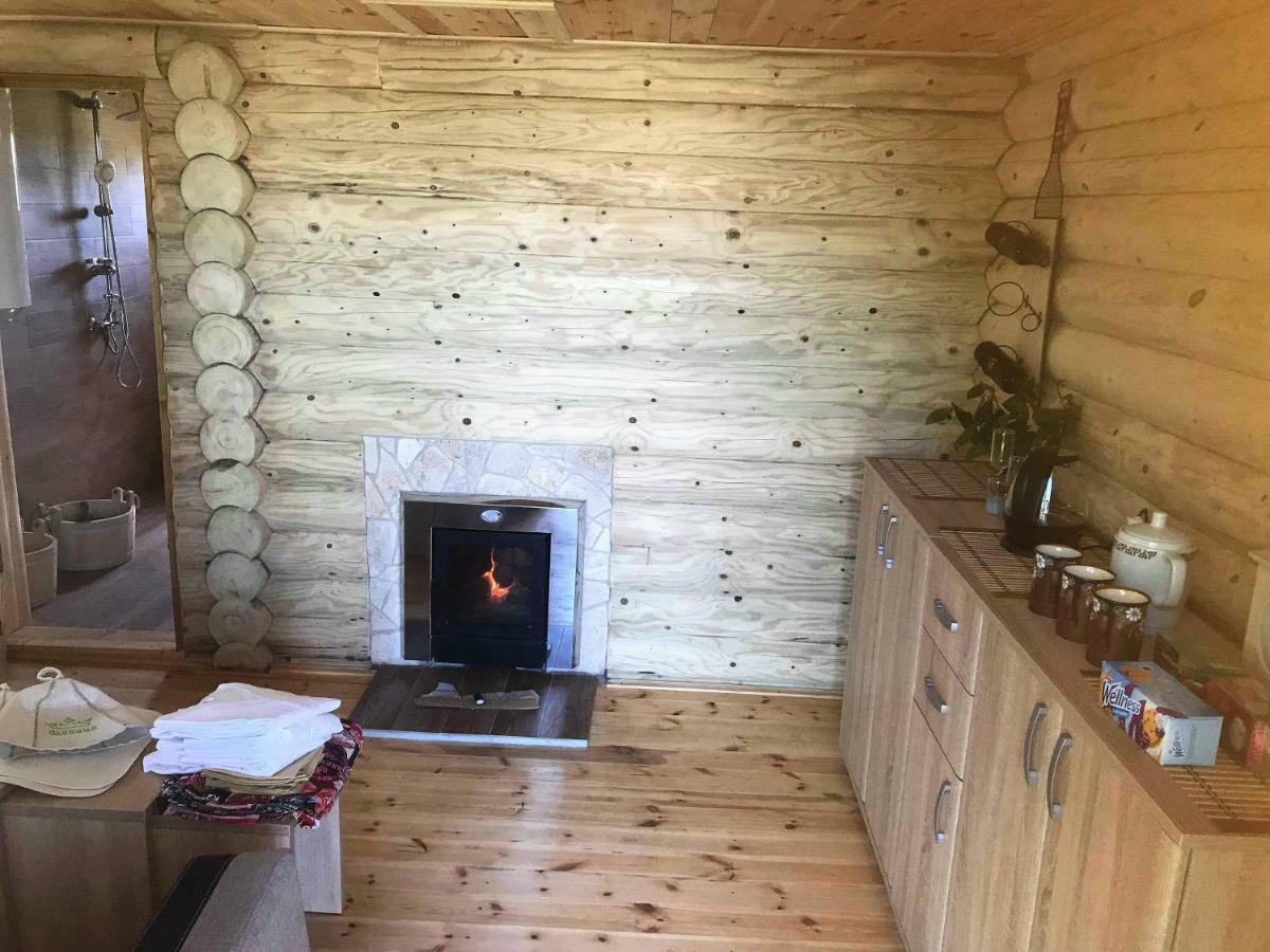 Eko Apartmani Krackovic Golubovci Buitenkant foto