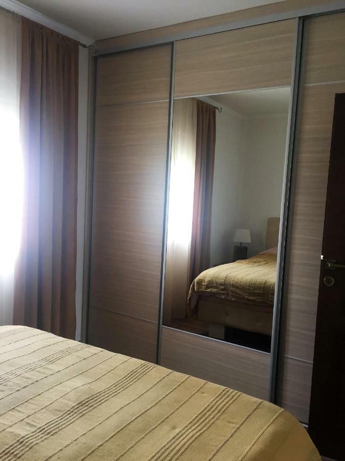 Eko Apartmani Krackovic Golubovci Buitenkant foto